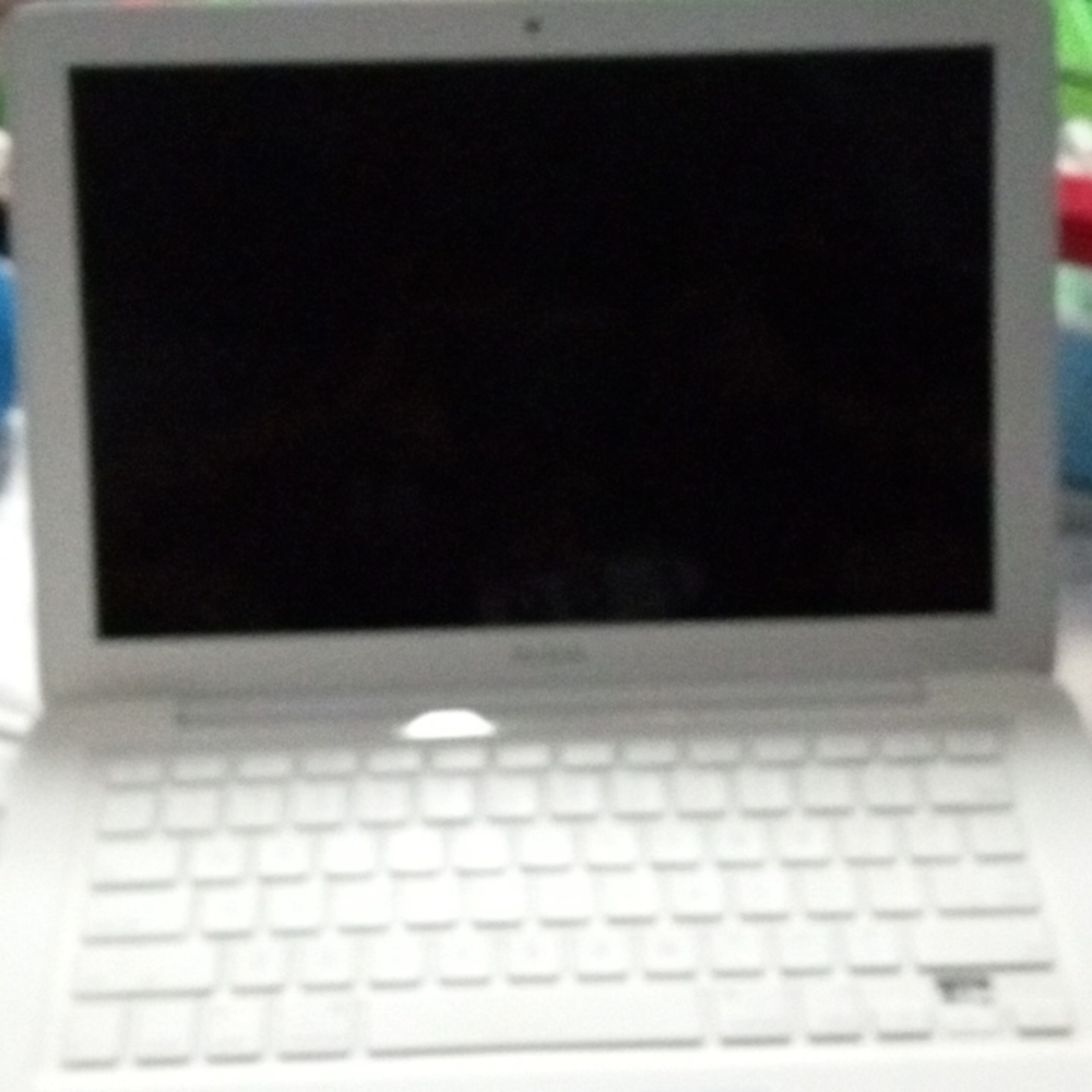 MacBook - Picture 2 of 3